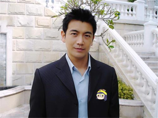 结语:此时的张智尧,俨然快成为了不婚族,在希望张智尧能够给我们带来