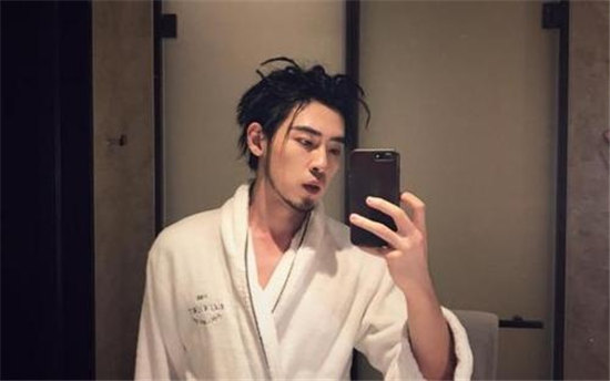天天向上主持人高天鹤