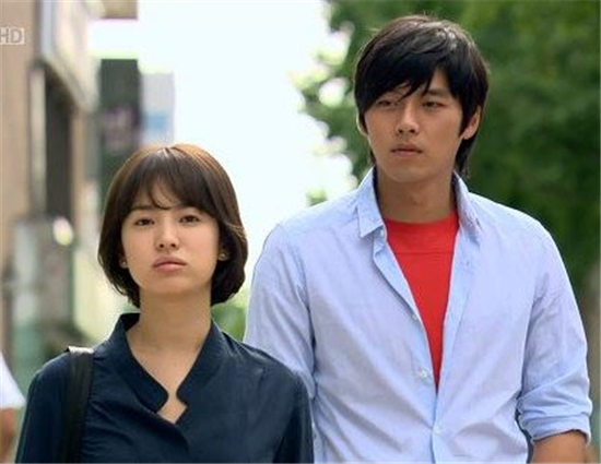 玄彬身材变化史5：《他们生活的世界》演作息不规律的PD，熊一般的宽阔身材