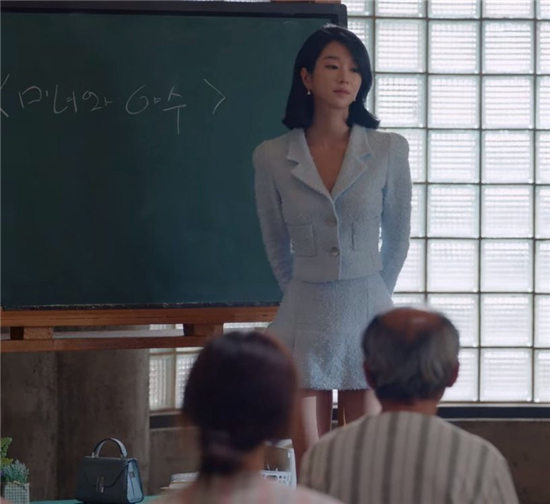 《虽然是精神病但没关係》剧情解析1：《美女与野兽》反应文英的潜意识