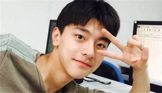 林一邢菲什么关系,林一为什么16岁上大学,林一删了邢菲微信