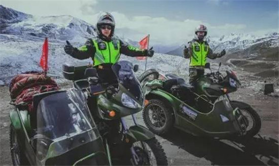 特技车手二队长用的什么车 特技车手二队长视频