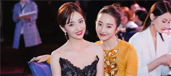 李纯frida饰演花千骨里的谁 李纯王鸥对比照片