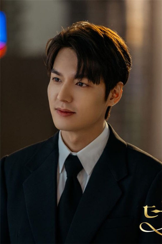韩网票选2020海外知名度最高韩星第1名：李敏镐 代表作《The King：永远的君主》