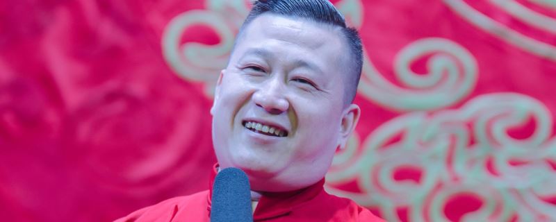 张鹤伦1.jpg