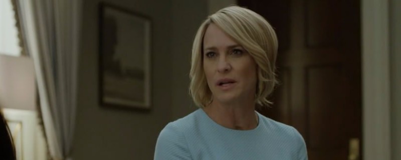 纸牌屋佐伊为何死了