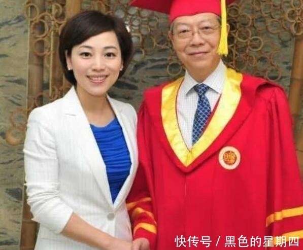 劳春燕近照，她是央视女神，丈夫是报刊总编，两人都是高考状元