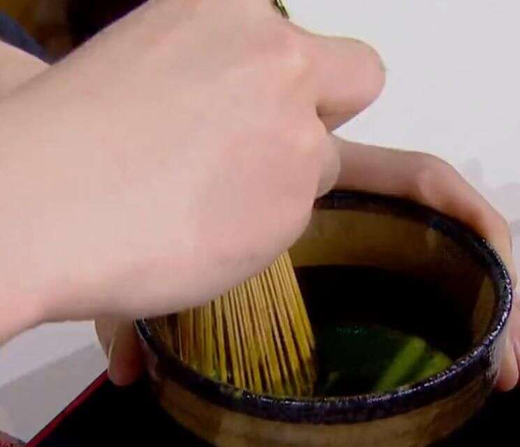 王一博猜中伪装者，开心的飞起，崽崽的愿望赚钱买枫哥，目的纯粹