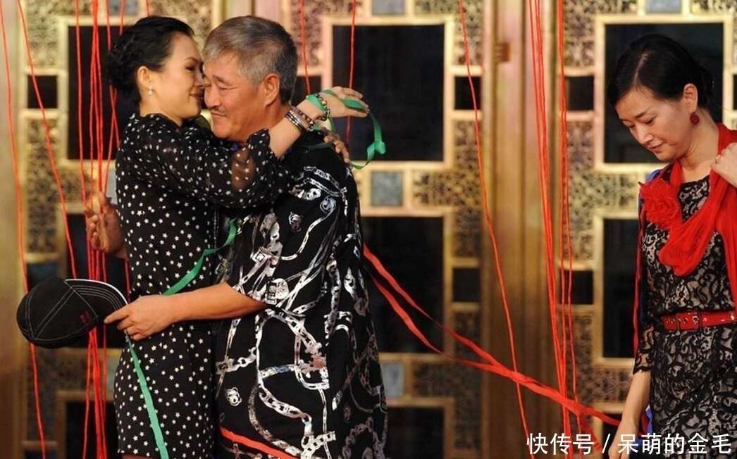 赵本山私人飞机五折出售，附送高颜值空姐，老婆自曝退休金4千2