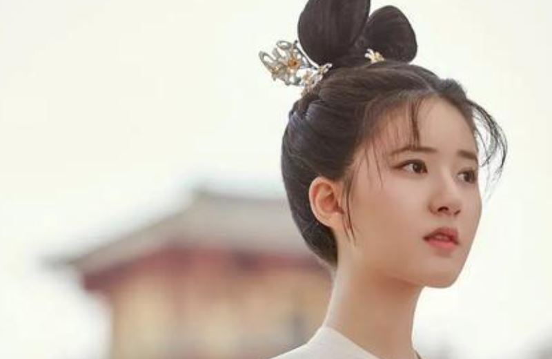 乐嫣1.jpg
